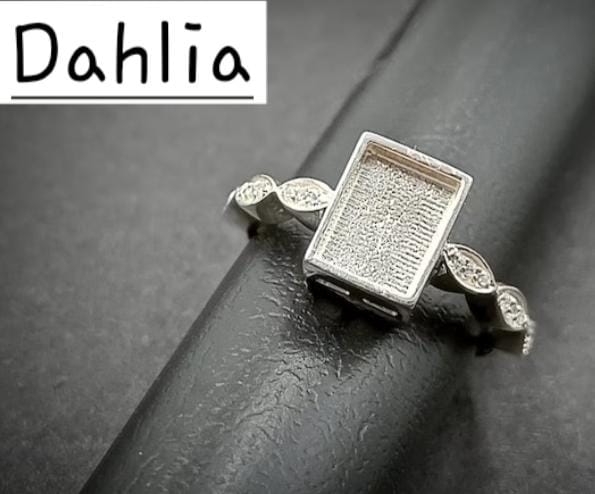 Dahlia